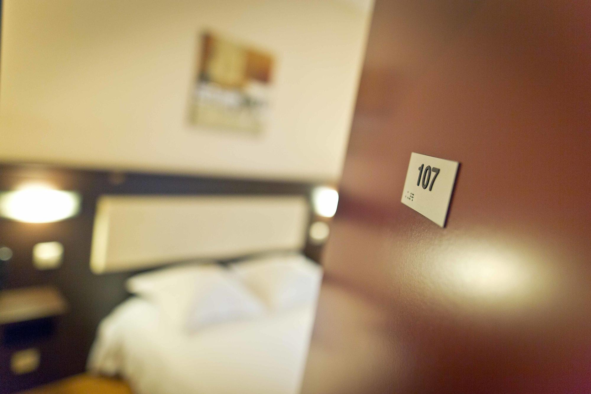 Hotel Le Florin Rennes Kültér fotó