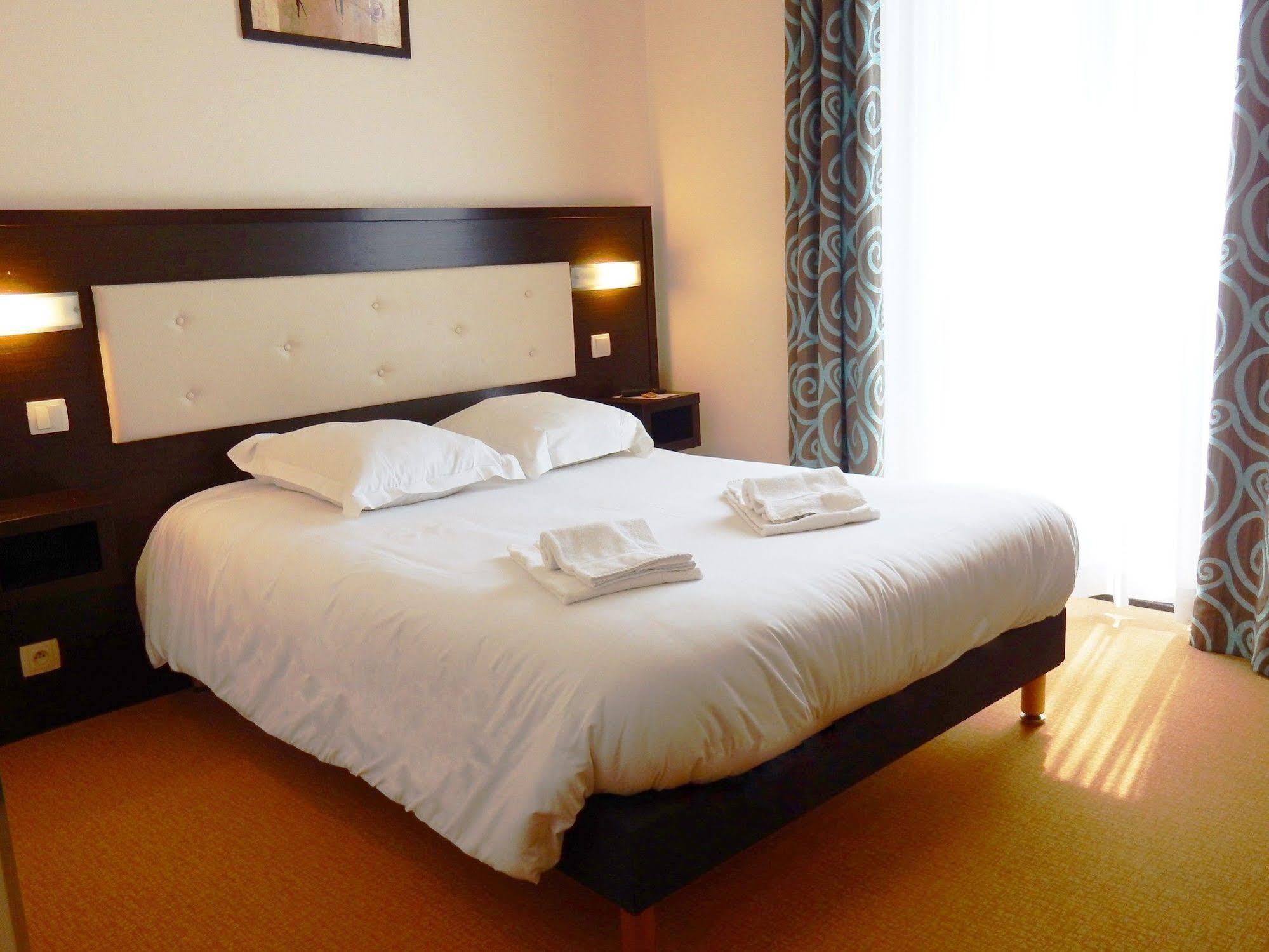 Hotel Le Florin Rennes Kültér fotó